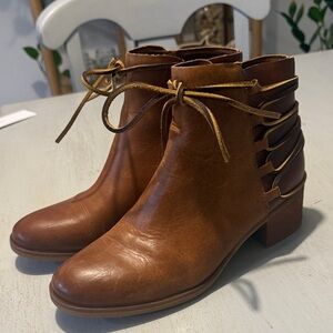 Kork Brown Leather Ankle Boots with Side Cutouts and Laces